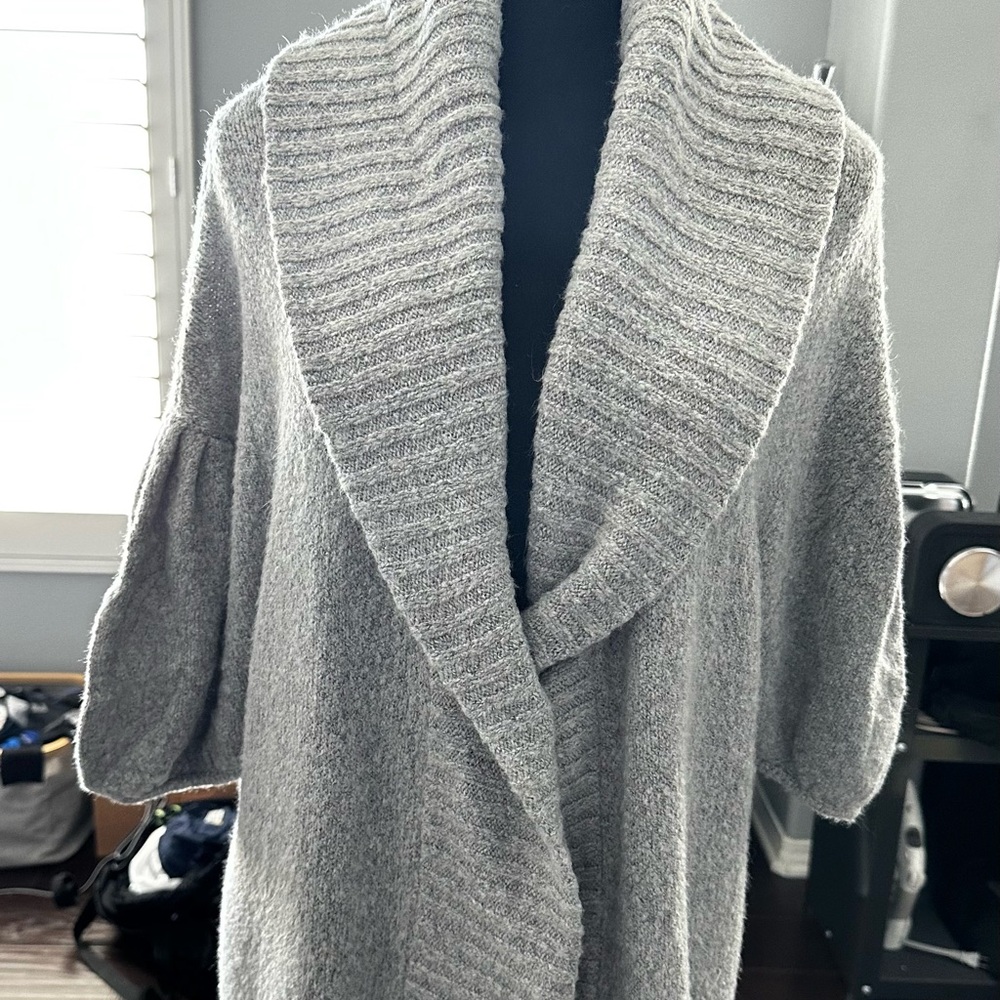 BCBGMaxAzria Elegant Gray Cardigan